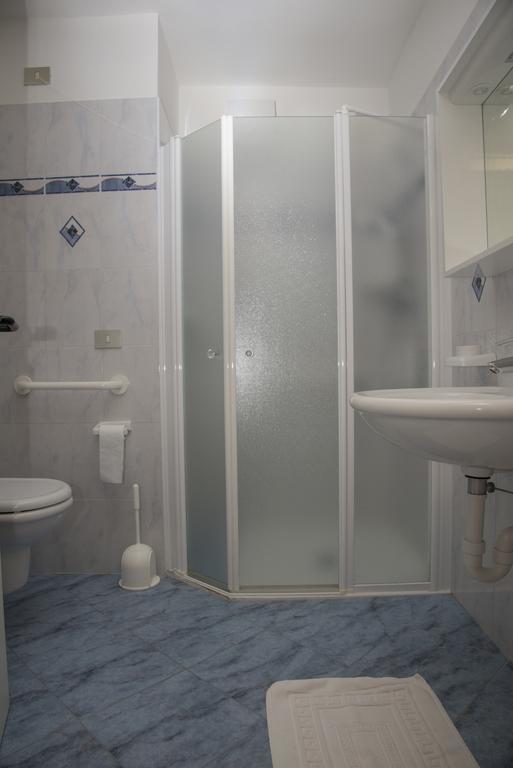 Hotel Cima Tosa San Lorenzo Dorsino Ngoại thất bức ảnh