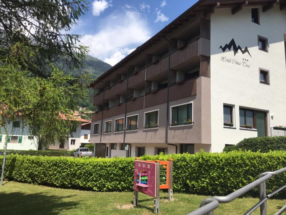 Hotel Cima Tosa San Lorenzo Dorsino Ngoại thất bức ảnh